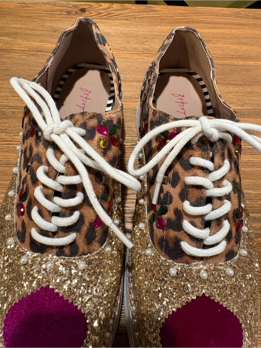 Betsey Johnson Pixxy Soarkl beige Platform see Leather-Look Shoe Interior Label - Picture 11 of 14